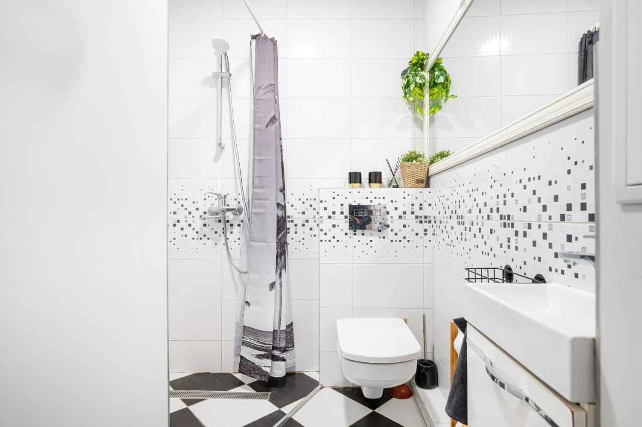 Premium City Center Lukiskiu Apartment Vilnius Luaran gambar